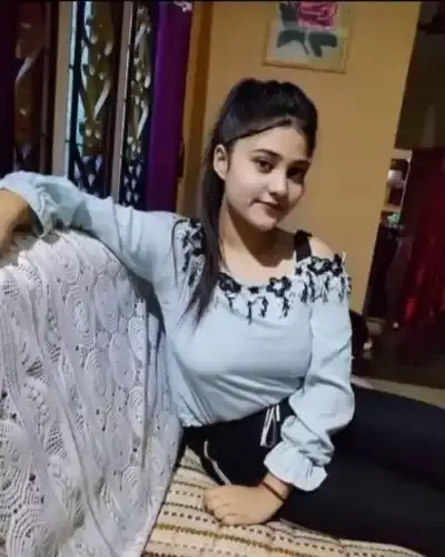 Call Girls Service in Mauranipur